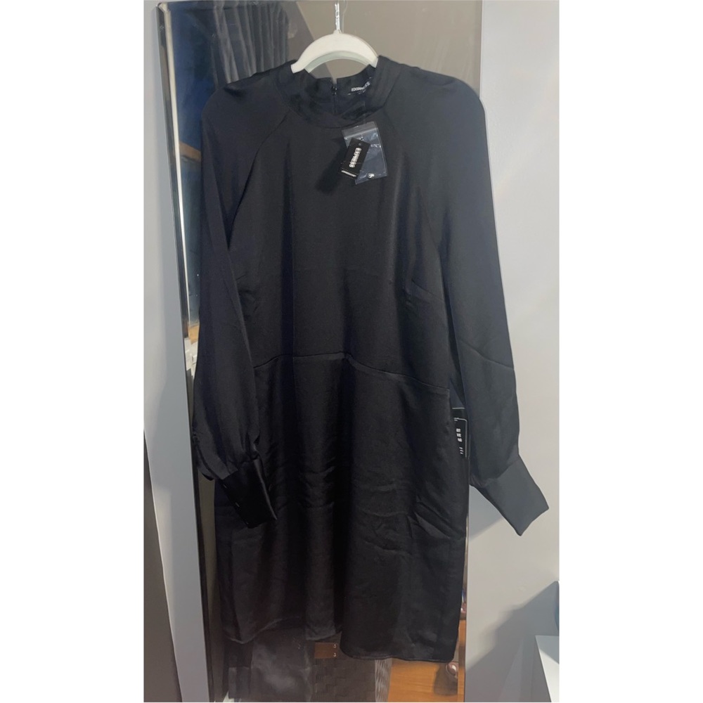 Black sleeve dress